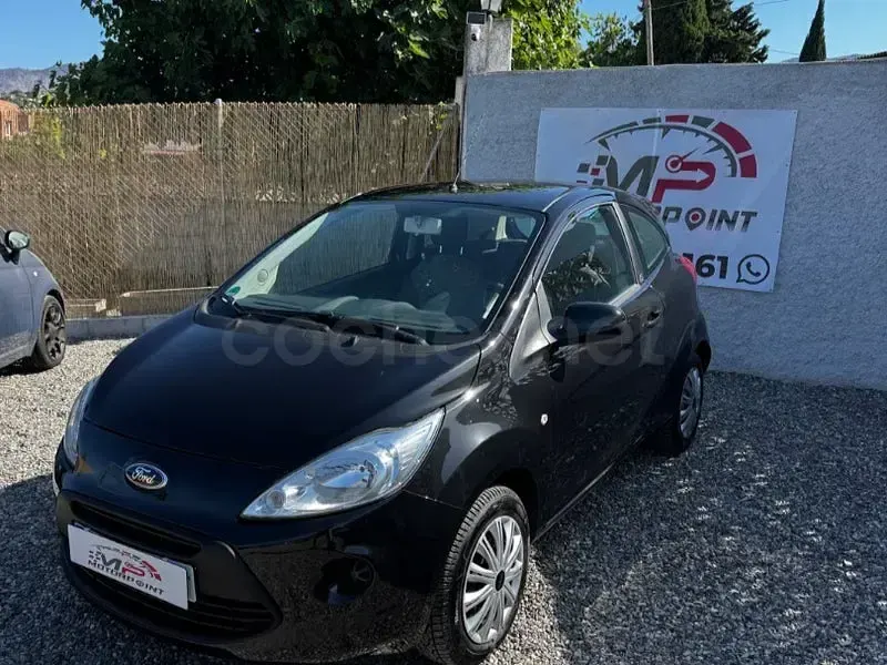Usado Ford Ka Trend 69 CV (50 kW) 2015 Azul Berlina