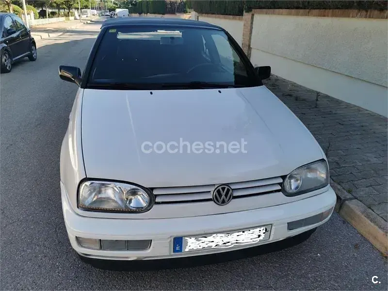 Usado VW Golf Cabriolet 90 CV (66 kW) 1995 Blanco Descapotable