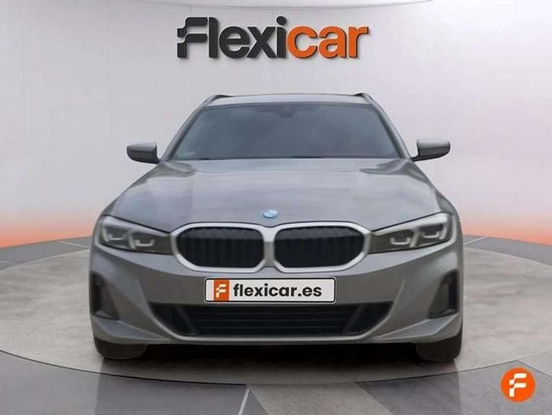 Usado BMW 320e 190 CV (139 kW) 2023 Gris Familiar