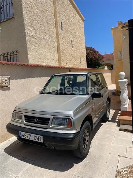 Gris / plata Usado 2003 Suzuki Vitara SUV | 6800 € - Imagen 1/4