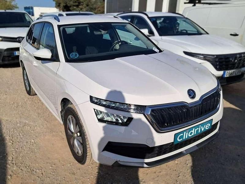 Usado Skoda Kamiq Ambition 116 CV (85 kW) 2022 Blanco SUV