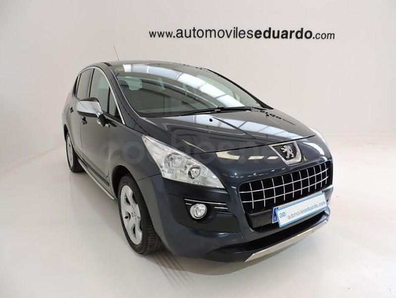 Usado Peugeot 3008 Style 120 CV (88 kW) 2013 Gris / plata Familiar