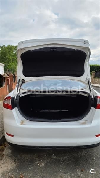Usado Ford Mondeo 115 CV (84 kW) 2010 Blanco Berlina