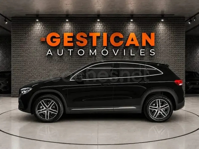 Usado Mercedes GLA250 218 CV (160 kW) 2023 Negro SUV