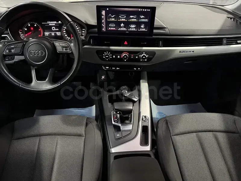 Usado Audi A4 Allroad 204 CV (150 kW) 2023 Gris / plata Familiar