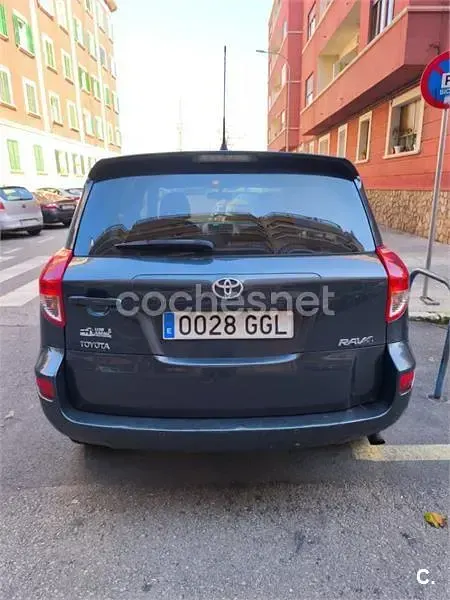 Usado Toyota RAV4 Sol 136 CV (100 kW) 2008 Azul SUV