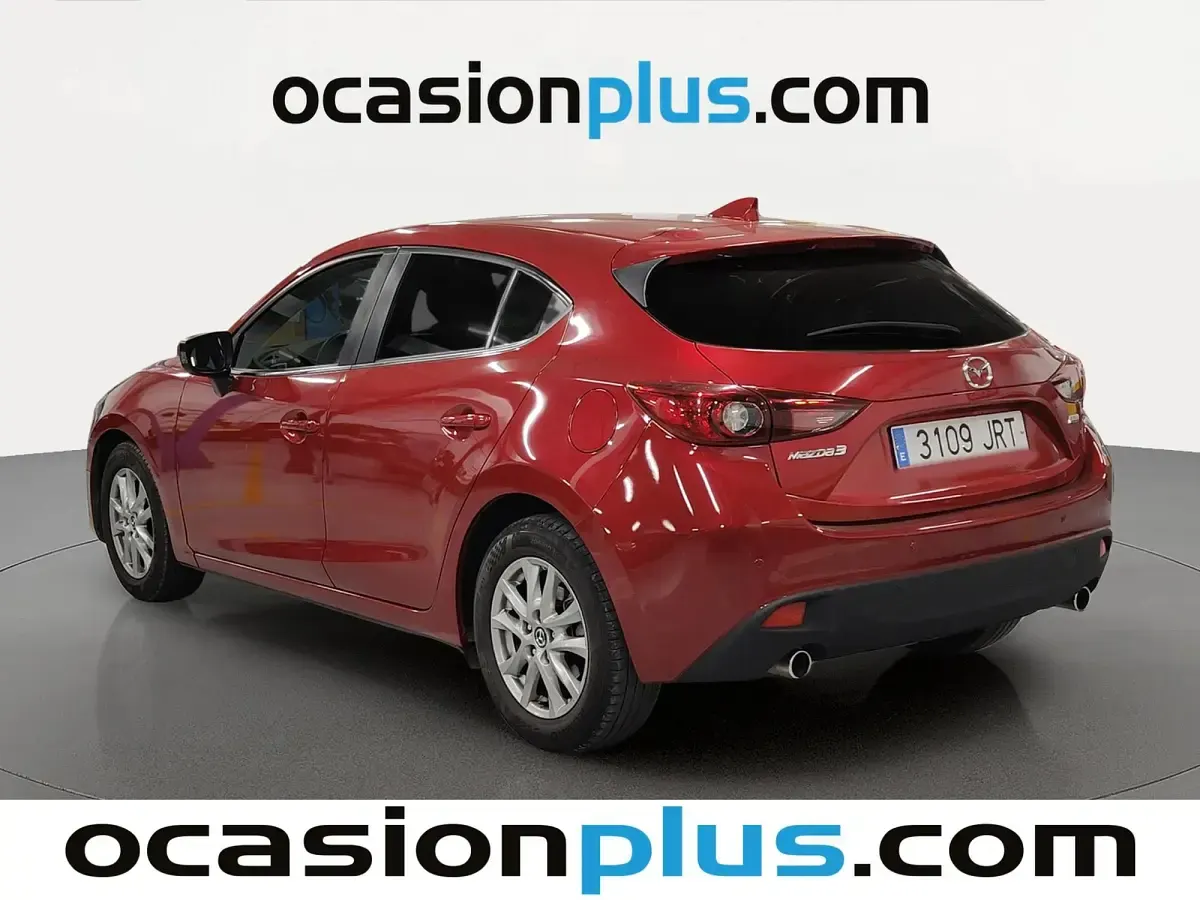 Usado Mazda 3 Style 150 CV (110 kW) 2016 Rojo Utilitario