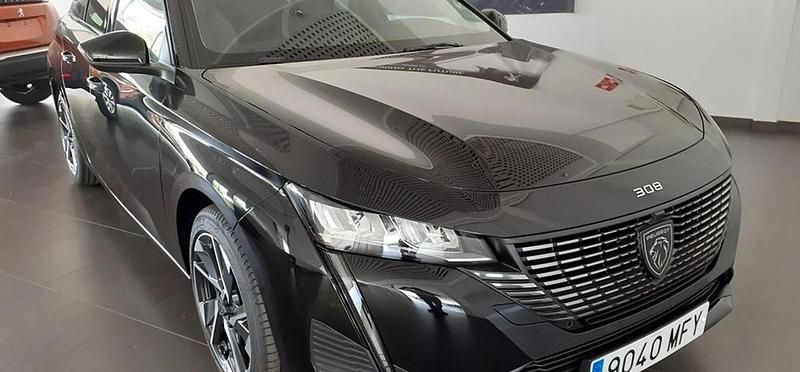 Usado Peugeot 308 Allure 131 CV (96 kW) 2023 Negro perla nera Familiar