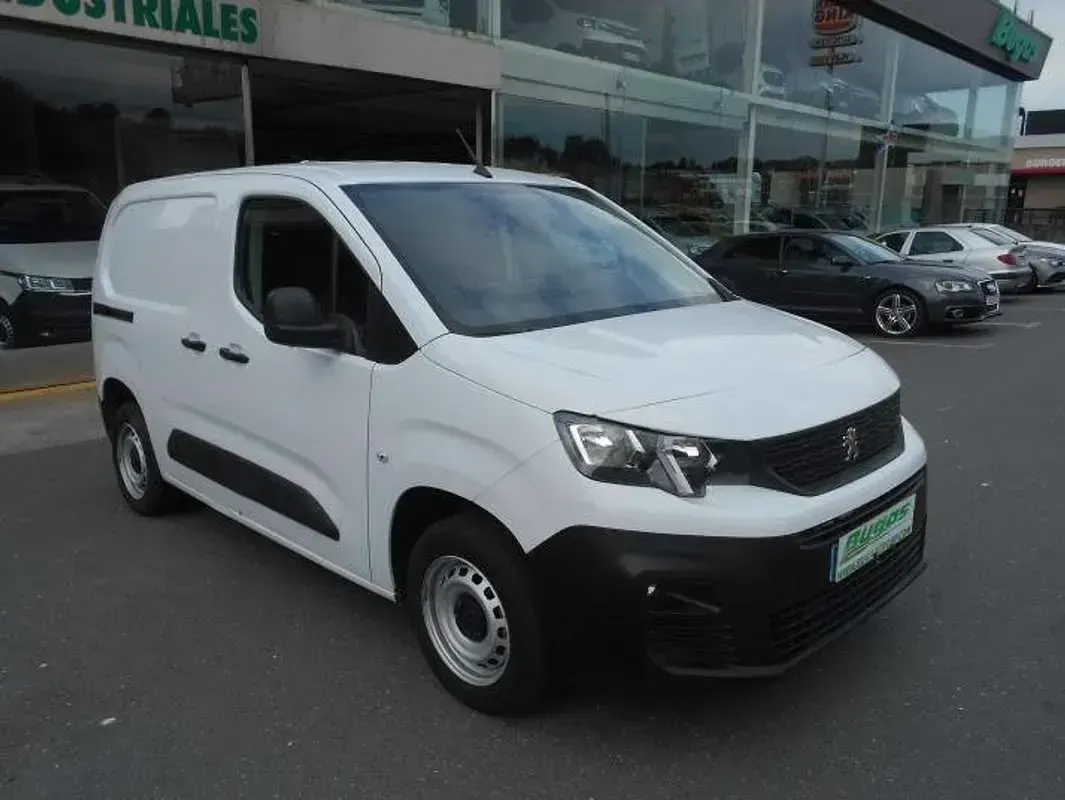 Usado Peugeot TePee 92 CV (67 kW) 2022 Blanco Van