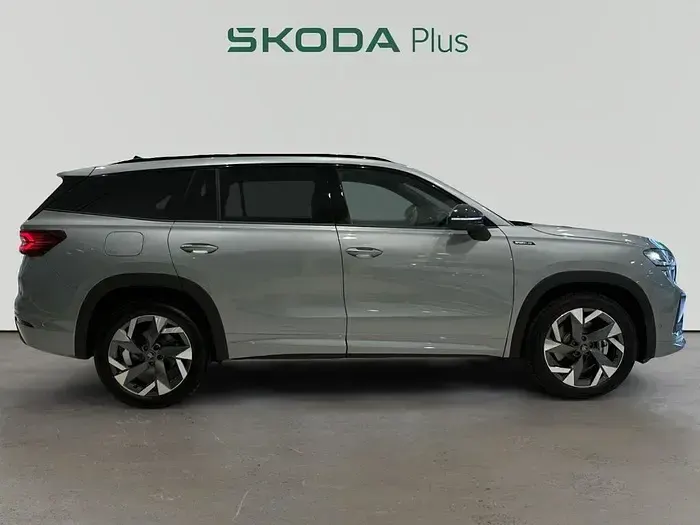 Nuevo Skoda Kodiaq SportLine 204 CV (150 kW) 2026 Gris plata SUV