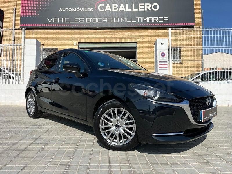 Usado Mazda 2 90 CV (66 kW) 2020 Negro Berlina