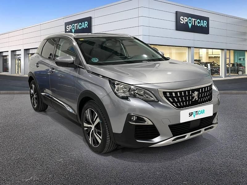 Usado Peugeot 3008 Allure 130 CV (95 kW) 2020 Blanco SUV