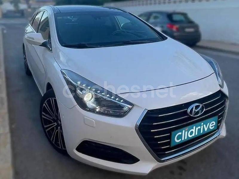 Usado Hyundai i40 141 CV (103 kW) 2016 Blanco Familiar