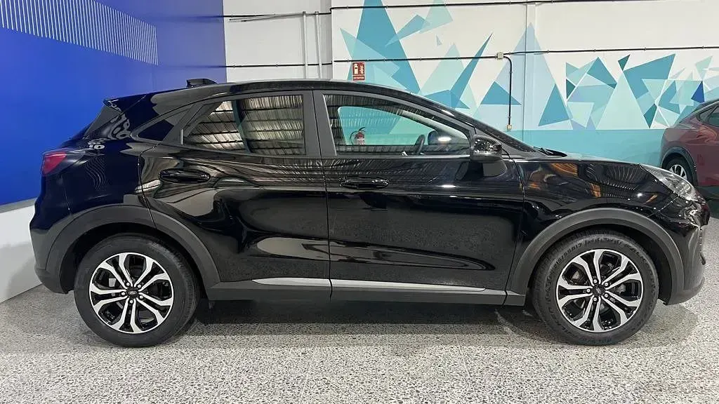 Usado Ford Puma Titanium 125 CV (91 kW) 2025 Negro agate (metalizado) SUV