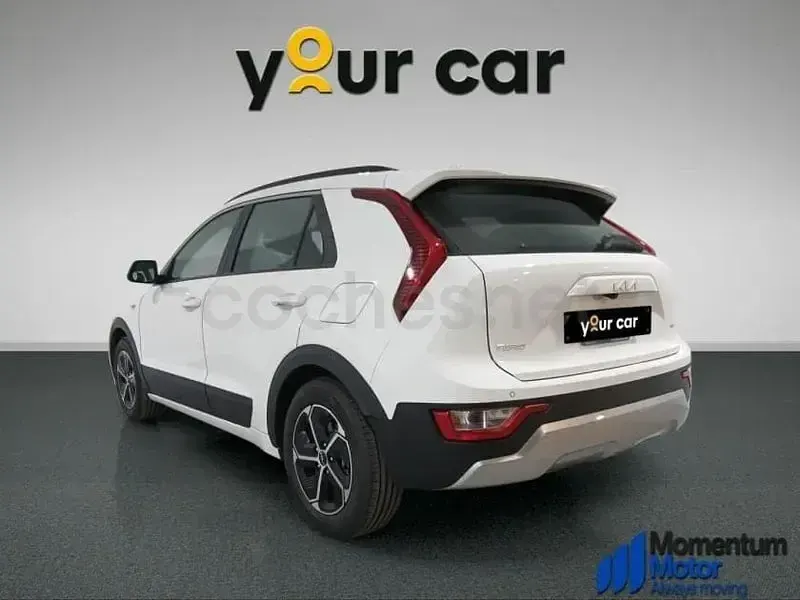 Usado Kia Niro 141 CV (103 kW) 2022 Blanco SUV