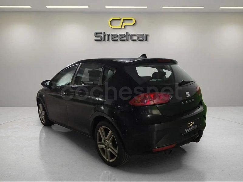 Usado Seat Leon Copa 105 CV (77 kW) 2013 Negro Berlina
