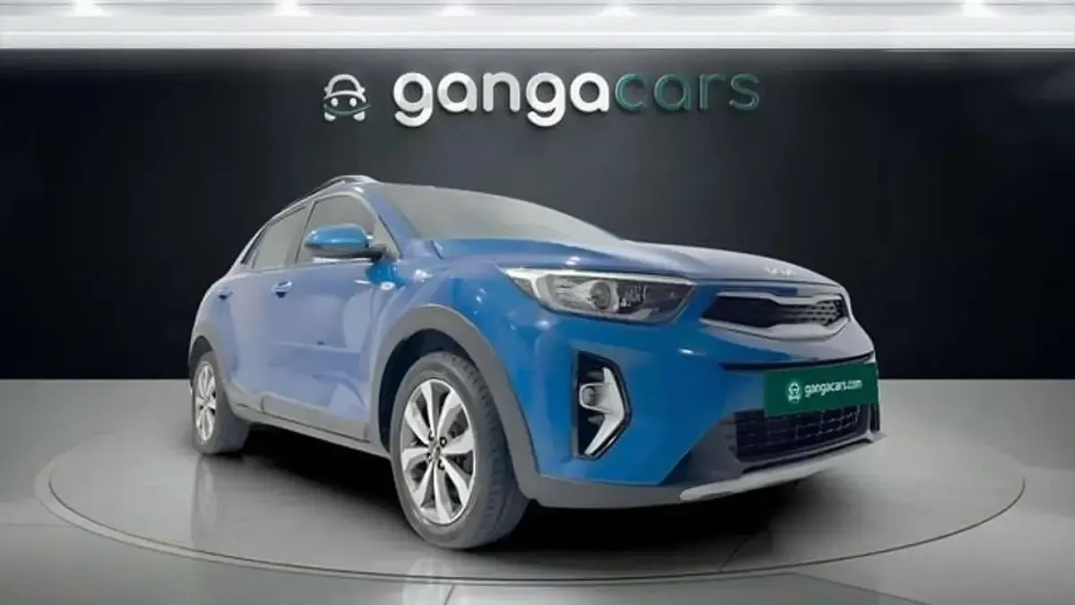 Usado Kia Stonic 84 CV (61 kW) 2022 Azul SUV