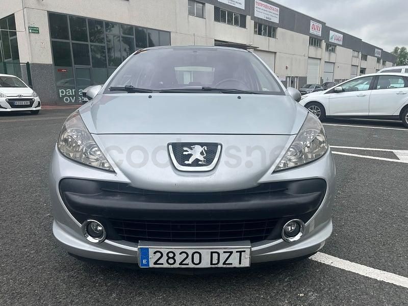 Usado Peugeot 207 110 CV (80 kW) 2006 Gris / plata Berlina