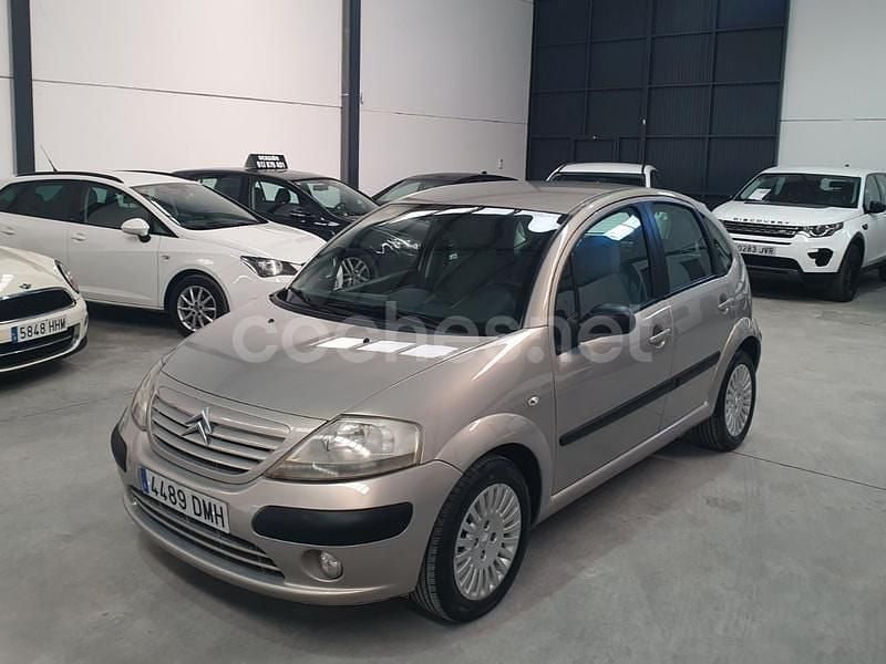 Usado Citroën C3 Exclusive 70 CV (51 kW) 2005 Beige Berlina