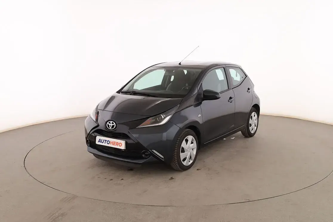 Usado Toyota Aygo X-cite 70 CV (51 kW) 2015 Utilitario
