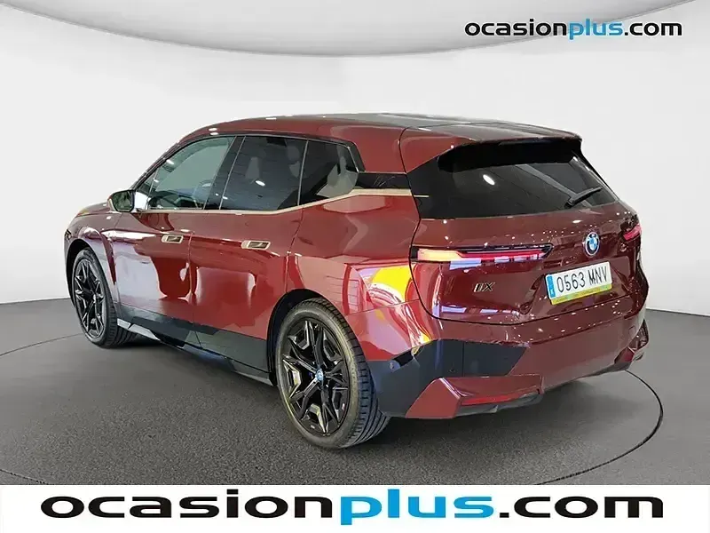 Usado BMW iX 455 kW (619 CV) 2023 Rojo SUV