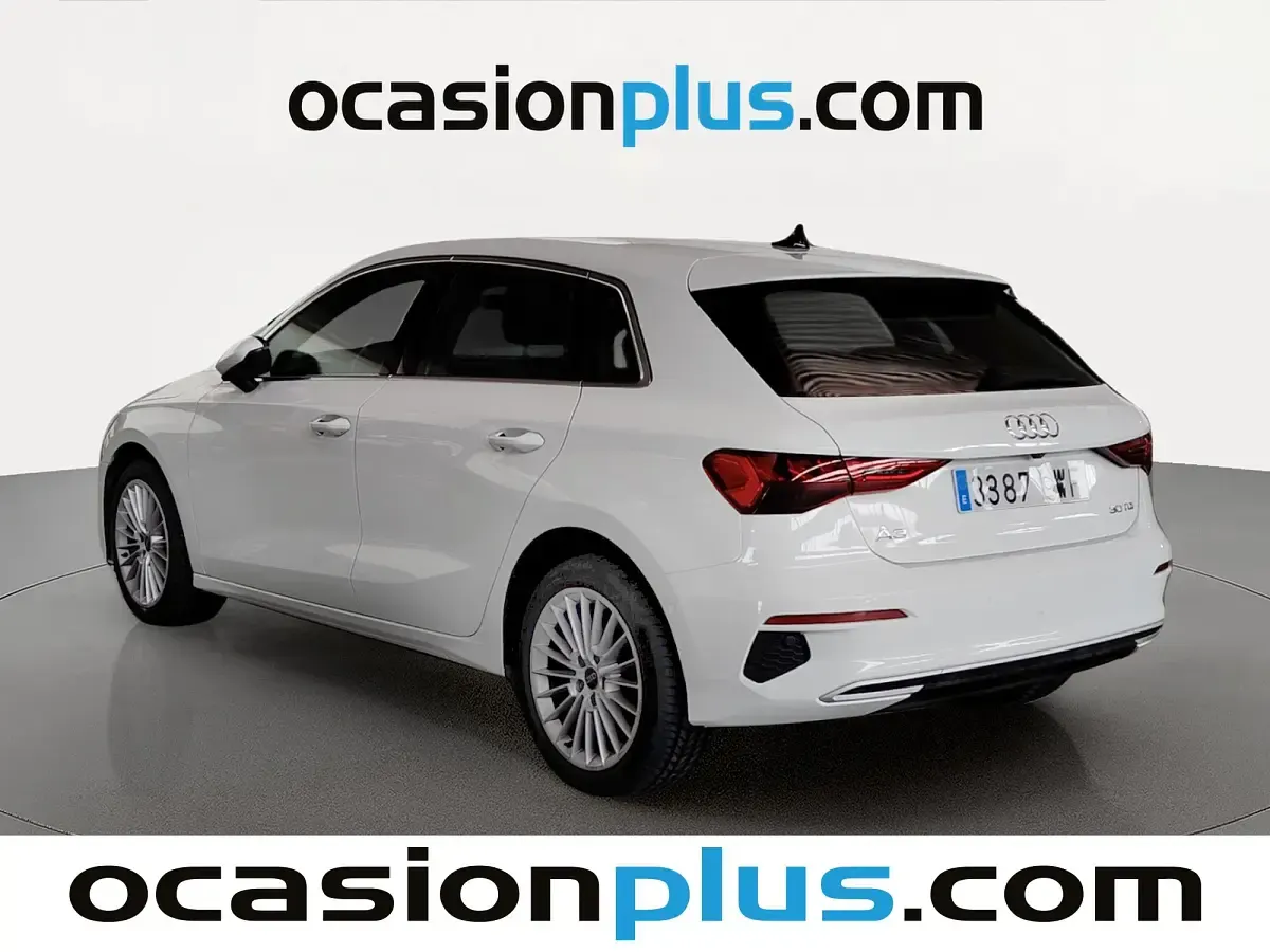 Usado Audi A3 Sportback Advanced 116 CV (85 kW) 2022 Blanco Utilitario