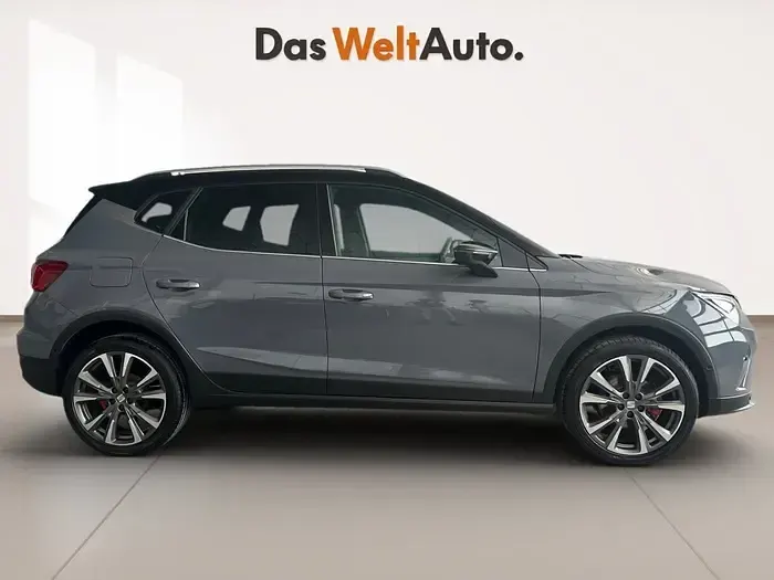 Usado Seat Arona FR 116 CV (85 kW) 2024 Gris SUV