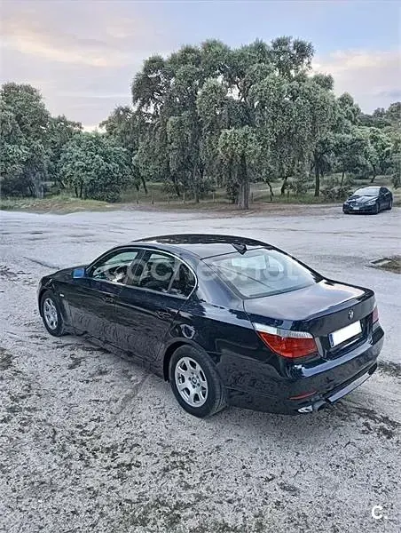 Usado BMW 520 136 CV (100 kW) 2005 Azul Berlina