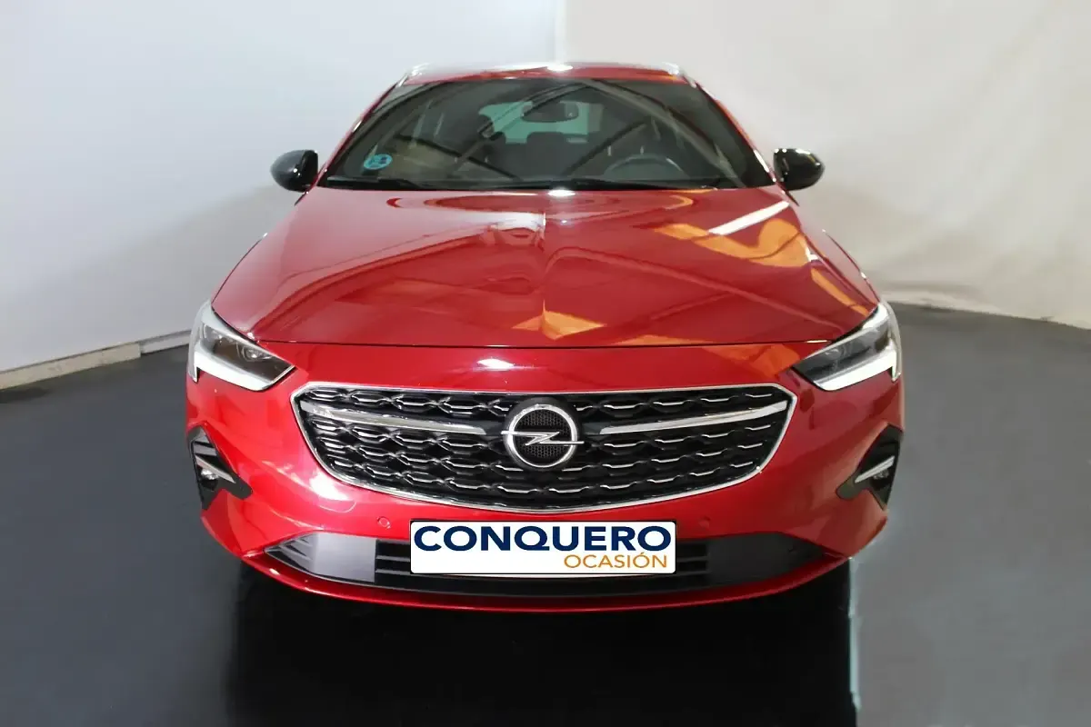 Usado Opel Insignia GS Line 122 CV (89 kW) 2021 Rojo Berlina