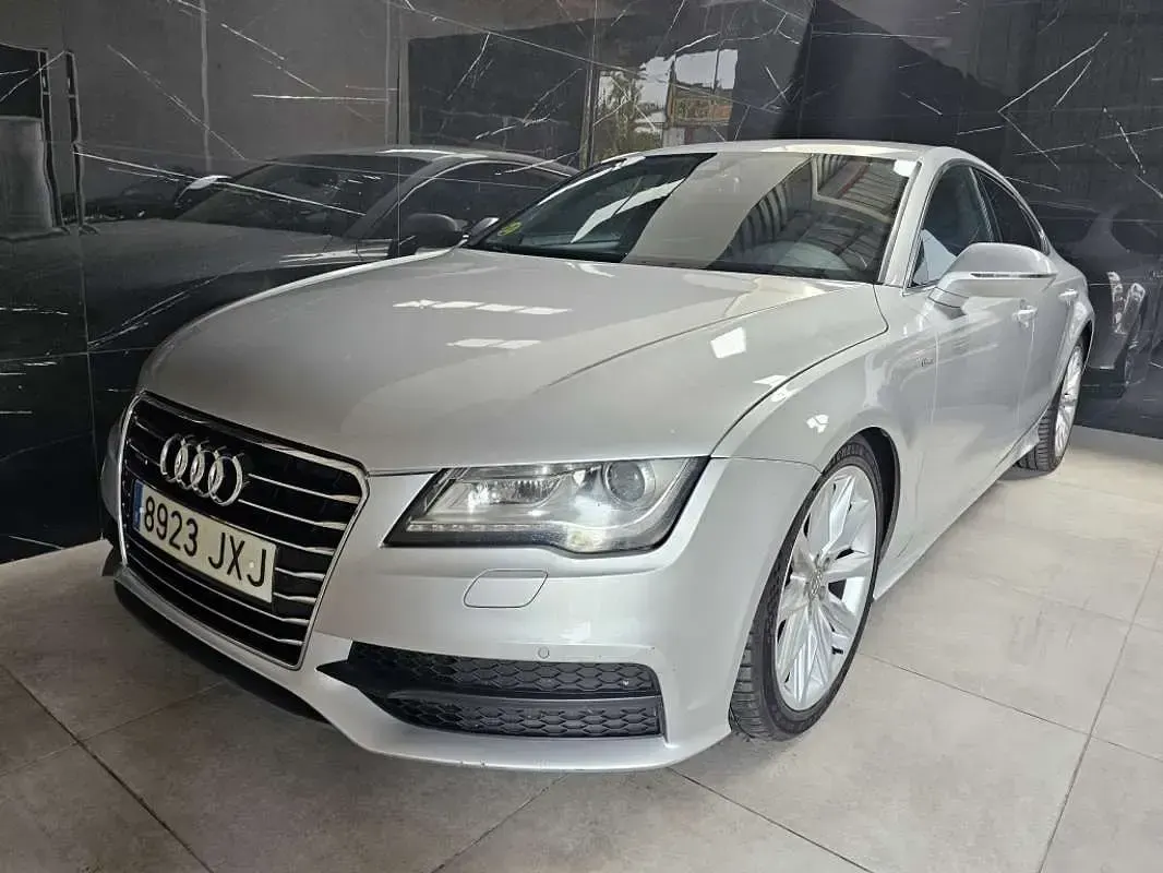 Usado Audi A7 Sportback S-Line 245 CV (180 kW) 2011 Gris Utilitario
