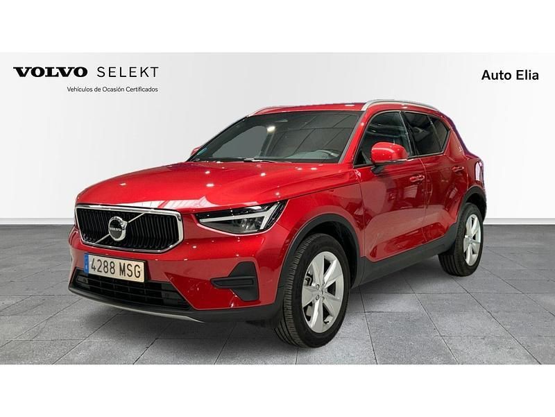 Rojo Usado 2024 Volvo XC40 Core SUV | 36.900 € (Precio justo) - Imagen 1/3