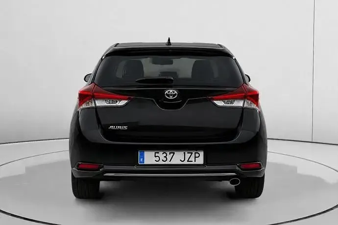 Usado Toyota Auris Business Edition 116 CV (85 kW) 2017 Negro