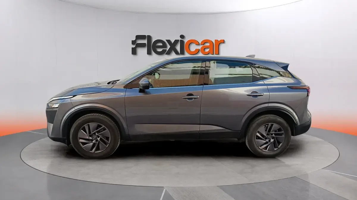 Usado Nissan Qashqai Acenta 140 CV (102 kW) 2024 Gris SUV