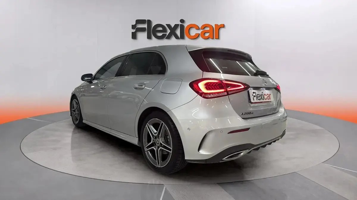 Usado Mercedes A200 150 CV (110 kW) 2020 Gris Berlina