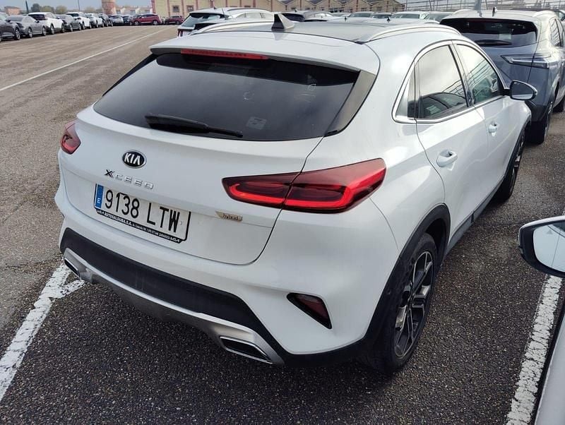 Usado Kia XCeed 160 CV (117 kW) 2021 Blanco SUV