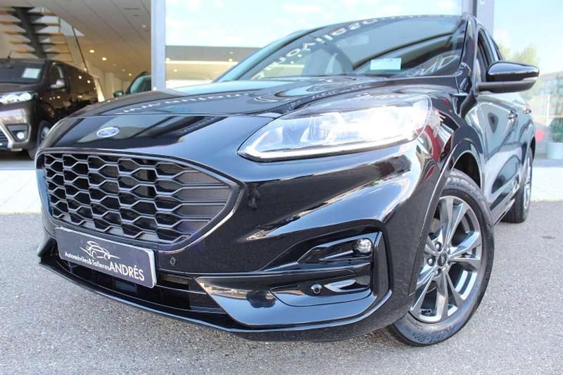 Usado Ford Kuga ST-Line 120 CV (88 kW) 2022 Negro SUV