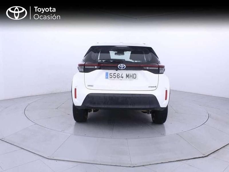 Usado Toyota Yaris Cross Active 116 CV (85 kW) 2023 Blanco SUV