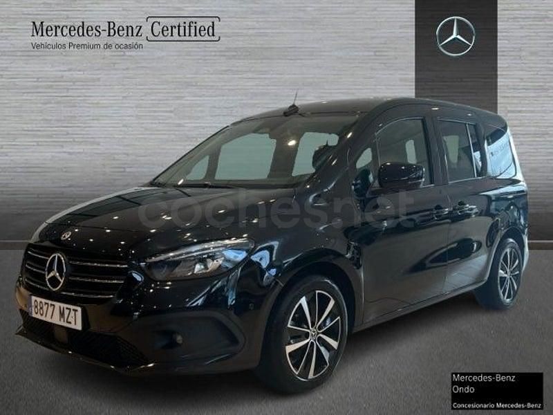Usado Mercedes T180 116 CV (85 kW) 2025 Negro Monovolumen
