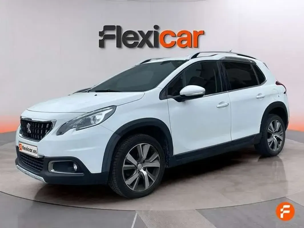 Używany Peugeot 2008 Allure 131 KM (96 kW) 2019 Biały SUV