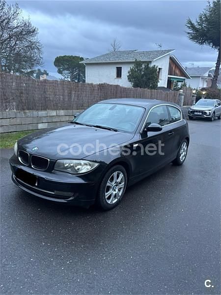 Usado BMW 118 143 CV (105 kW) 2008 Negro Utilitario
