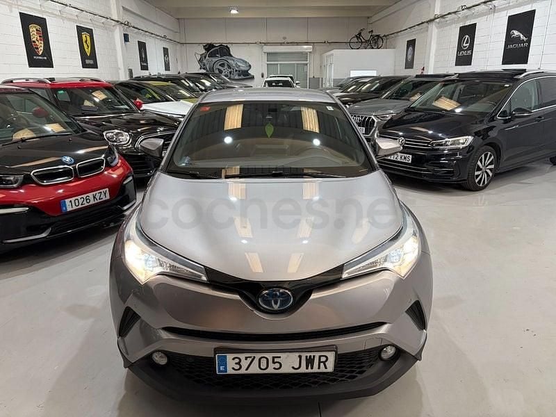 Usado Toyota C-HR Advance 122 CV (89 kW) 2017 Gris / plata SUV