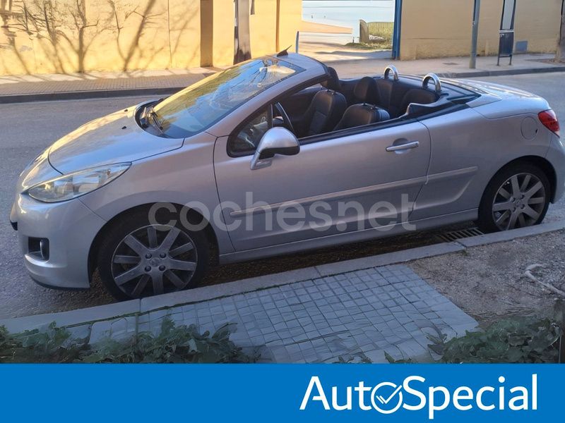 Gris Usado 2011 Peugeot 207 CC Descapotable | 5990 € (Precio justo) - Imagen 1/2