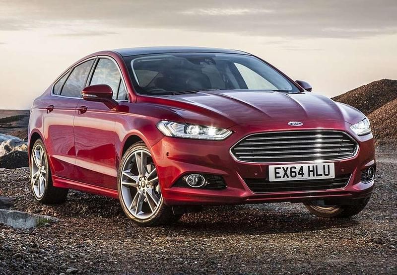 Burdeos Usado 2025 Ford Mondeo Business Edition Berlina | 12.490 € - Imagen 1/4