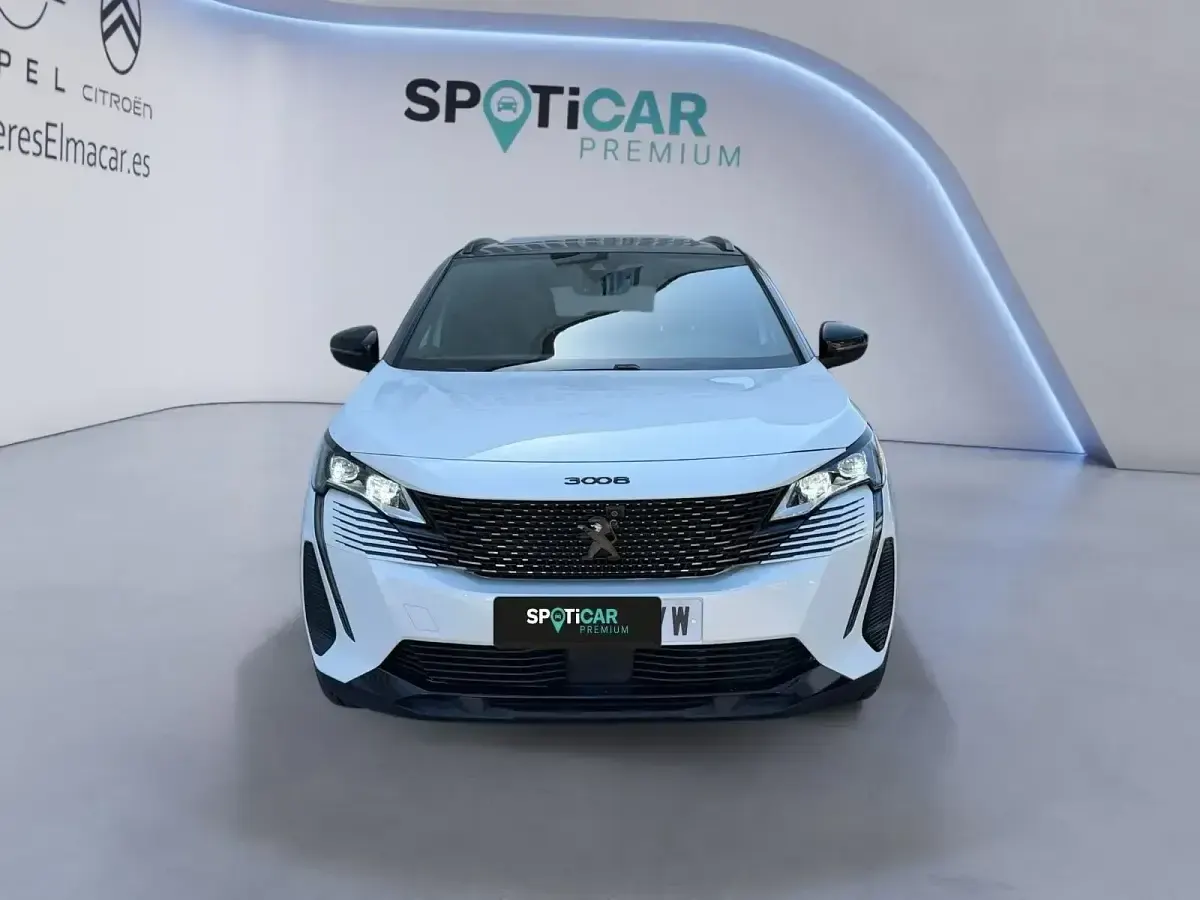 Usado Peugeot 3008 GT 130 CV (95 kW) 2022 Blanco SUV