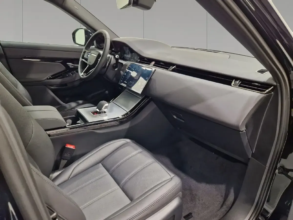 Usado Land Rover Range Rover evoque S 163 CV (119 kW) 2024 Santorini black SUV