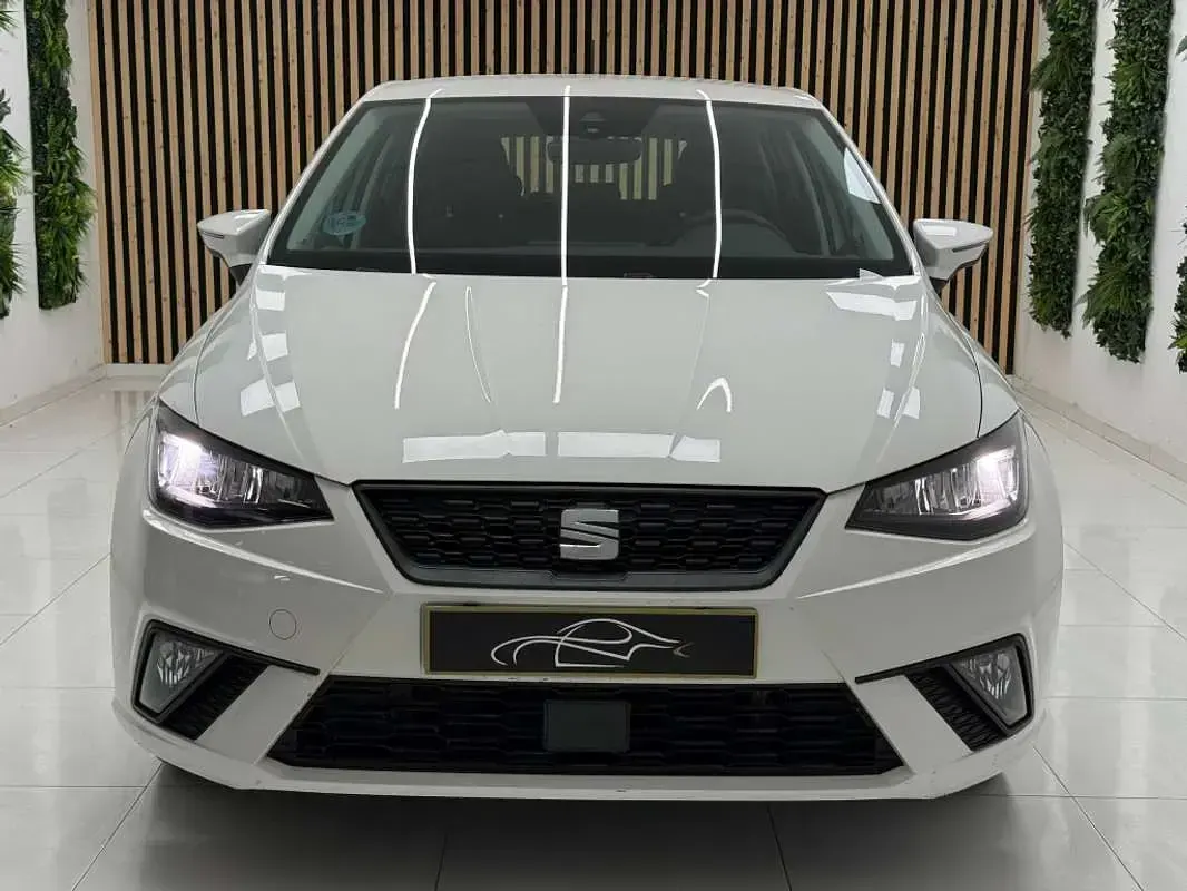 Usado Seat Ibiza Reference 80 CV (58 kW) 2023 Blanco Utilitario