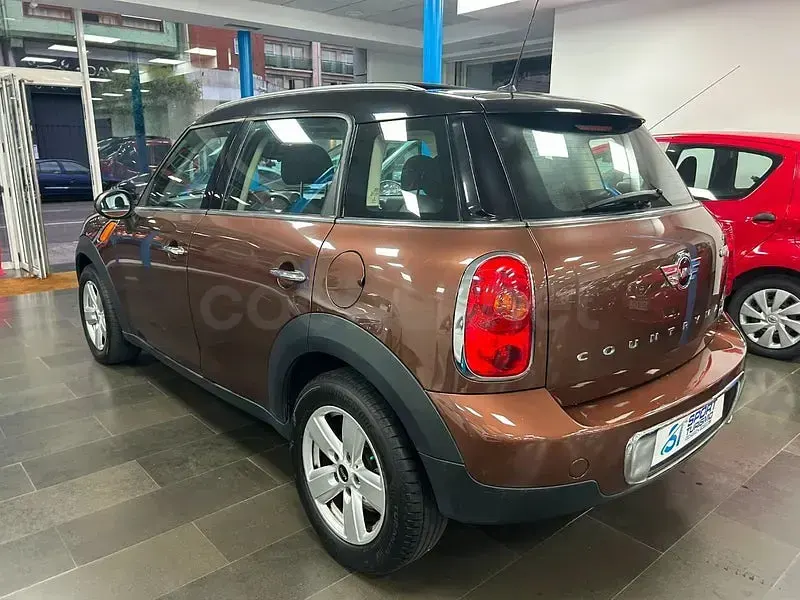 Usado Mini Cooper D Countryman 112 CV (82 kW) 2014 Marrón SUV