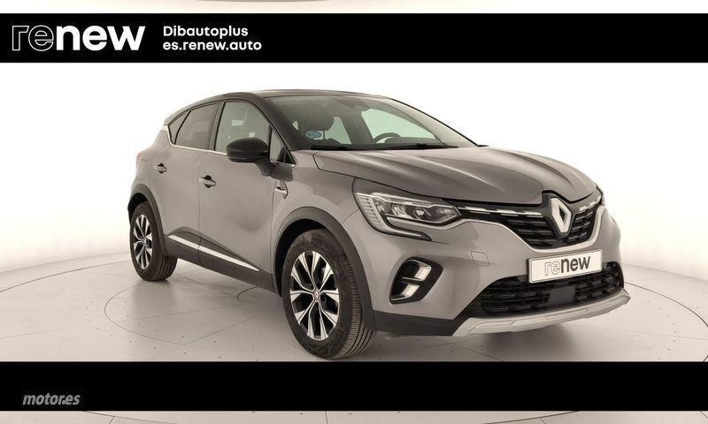 Usado Renault Captur Techno 140 CV (102 kW) 2023 Gris SUV