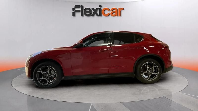 Usado Alfa Romeo Stelvio Sprint 190 CV (139 kW) 2022 Rojo SUV