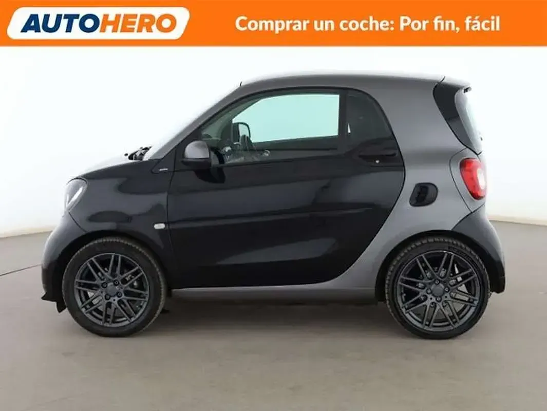 Usado Smart ForTwo Coupé Passion 90 CV (66 kW) 2018 Negro Coupe